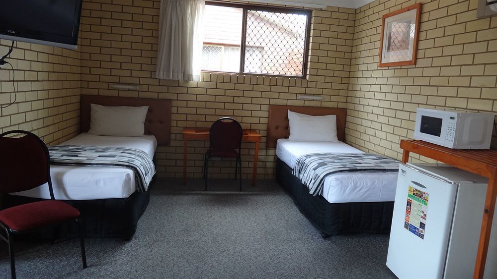 Coast Inn Motel Баллина Экстерьер фото