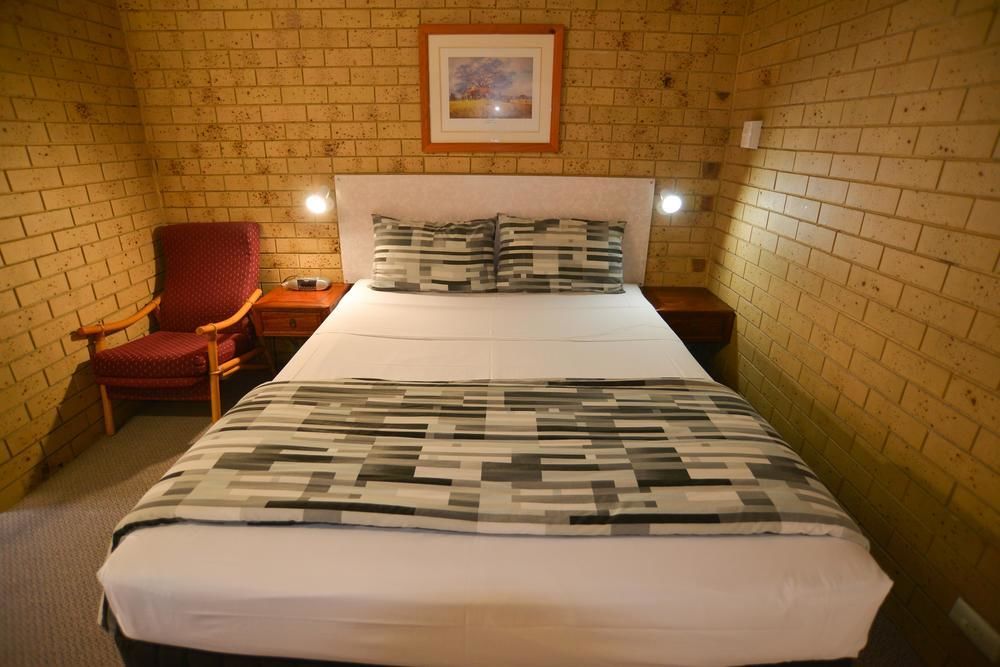 Coast Inn Motel Баллина Экстерьер фото